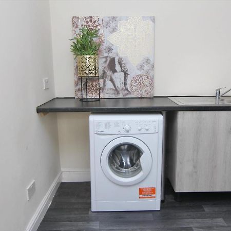 Lovely Twin Bed Studio Near Coventry Shopping Centre Εξωτερικό φωτογραφία