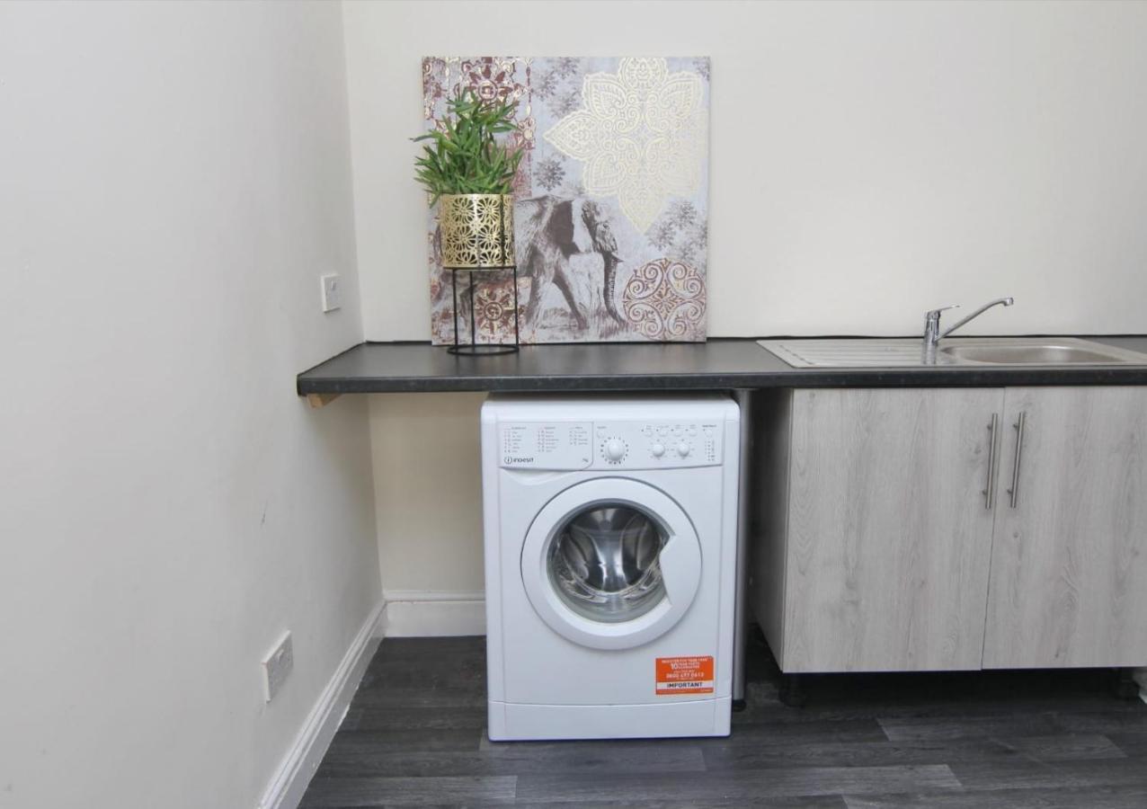 Lovely Twin Bed Studio Near Coventry Shopping Centre Εξωτερικό φωτογραφία