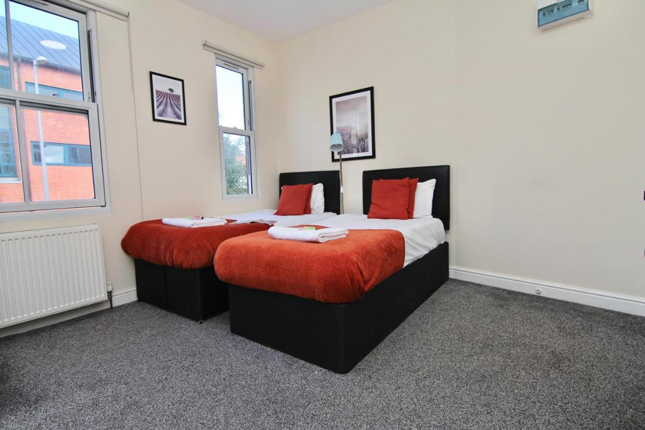 Lovely Twin Bed Studio Near Coventry Shopping Centre Εξωτερικό φωτογραφία